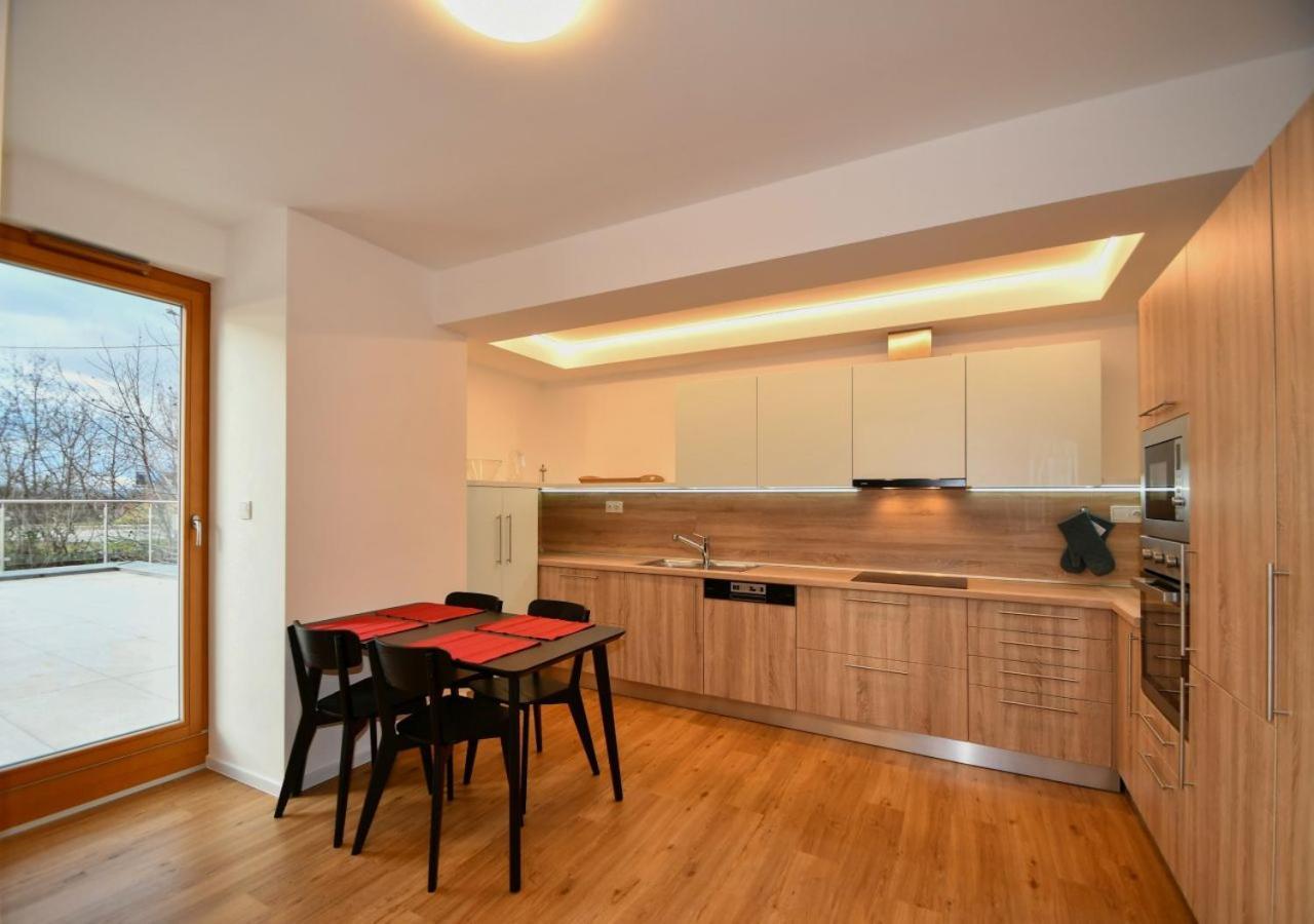 Efi Residence Holzova 28 Brno Esterno foto